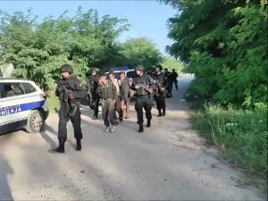 Начелник полиције о акцији МУП-а: Осујећен покушај миграната да се сакрију у крошње дрвећа