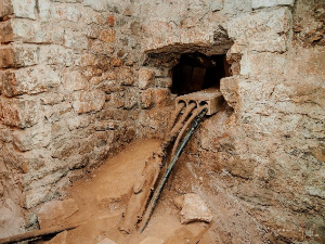 РТЦГ: Полиција зна где су осумњичени за копање тунела, извесно је да нису из Албаније