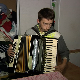 Новак живи у кући без струје, уписао школу за пекара - потребна му је помоћ да оствари једну жељу
