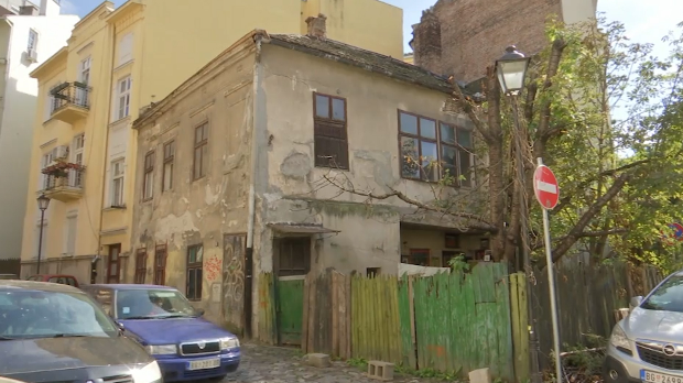 Милош „лови“ локације на којима су снимани култни филмови и серије Милош „лови“ локације на којима су снимани култни филмови и серије