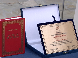  Ћелије код Лајковца: Емир Кустурица добитник награде "Радован Бели Марковић"