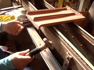 Од грумена земље до крова: Како настаје новобечејски цреп