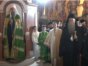 Патријарх Порфирије у Подгорици – сусрет са Милатовићем, дочек испред Саборног храма