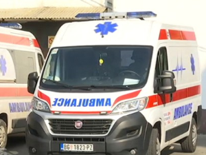 Двоје младих лакше повређено у саобраћајној незгоди у Батајници