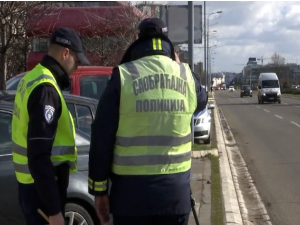 Полиција искључила возача, на ауто-путу кроз Београд возио 157 км на сат