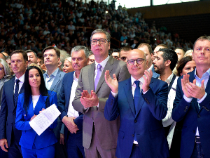 Вучић на прослави 15 година странке: Подржаћу СНС на изборима, нећу да се склањам и правим неутралан