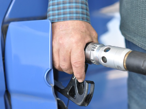 Нове цене горива – дизел јефтинији два динара, цена бензина непромењена
