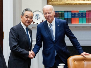 Кинески шеф дипломатије у Америци након пет година – договорена заједничка припрема састанка Сија и Бајдена