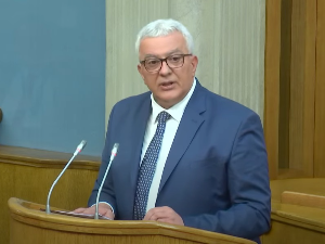 Мандић покреће иницијативу за измену црногорског закона о држављанству