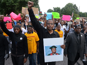  Дарон Асемоглу и Џејмс Робинсон: Шта се догодило у Фергусону? (4)