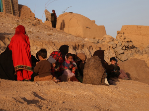 Најмање 120 мртвих, 1.000 повређених у земљотресу у Авганистану