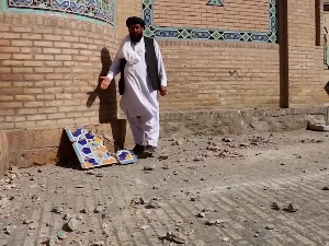 Авганистан, више од 2.400 мртвих у земљотресу 