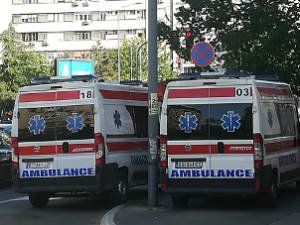 Градски аутобус ударио у кућу у Ритопеку, возач превезен на ВМА
