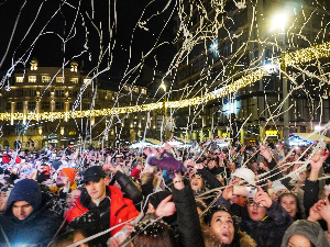 Дочекана Српска нова година - литургија у Храму Светог Саве, ватромет са Куле Београд 