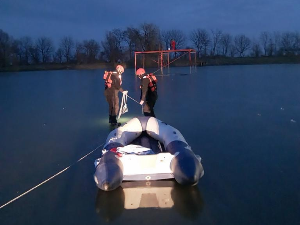 МУП: Залеђено језеро није место за игру, у недељу спасене две девојчице