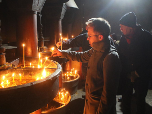 Одржан протест опозиције у Београду, учесници запалили свеће за Оливера Ивановића