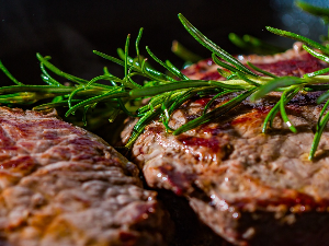 Израел први у свету одобрио продају лабораторијски узгојеног говеђег меса