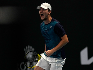 Кецмановић спасао две меч лопте и пласирао се у треће коло Аустралијан опена