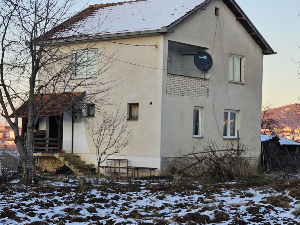 Обијене две српске куће у Доњој Брњици код Приштине