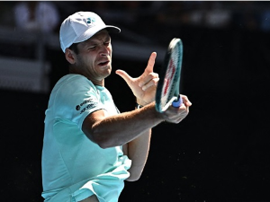 Крај изненађењима Борхеса и Казоа, Медведев и Хуркач у четвртфиналу Аустралијан опена