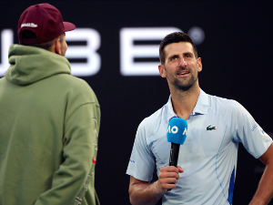 Ђоковић Кирјосу открио тајну успеха: Показаћу ти омиљено дрво на којем висим наопачке