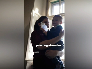 "Анђели севера" за бебе - захваљујући једном клипу прикупљена четири камиона хране 