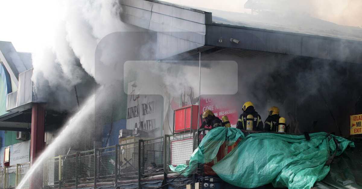 Шта ако избије пожар у тржном центру – евакуација траје од четири до осам минута (Танјуг / Сава Радовановић) Шта ако избије пожар у тржном центру – евакуација траје од четири до осам минута
