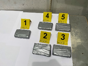 На Хоргошу откривено 1,6 килограма хероина – пакете сакрили у наслону седишта