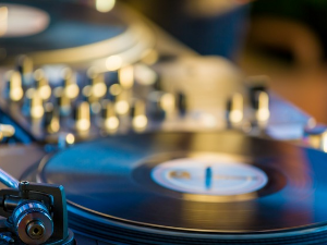 Игла на винилу - Жак Брел