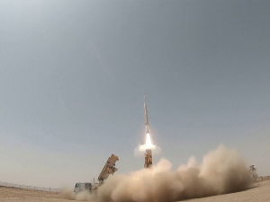 Иран представио антибалистички ракетни систем "арман" и ПВО систем "азаракш"