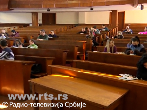 Почела бруцошка грозница