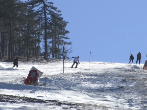 На Дивчибарама бесплатна школа скијања за ваљевске школарце