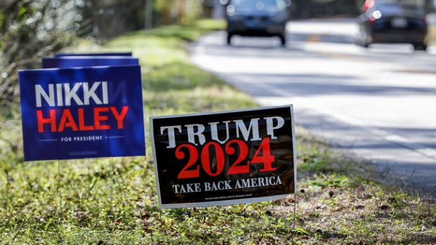 Ники Хејли на рубу пропасти у родној Јужној Каролини, али не одустаје – Трамп близу номинације