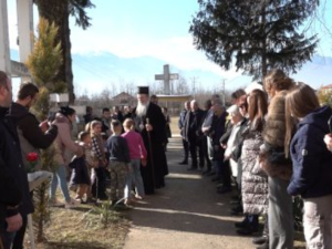 Владика Теодосије посетио Гораждевац и Осојане: Ово је својеврсно застрашивање, останите смирени