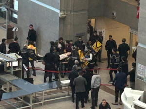 Шест особа рањено у нападу испред зграде суда у Истанбулу, нападачи убијени