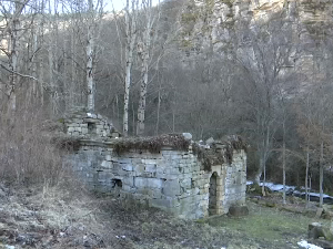 Мешани села Каменица обнављају цркву