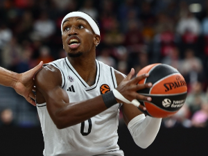 Париз наставља да побеђује, пао и Ефес у Истанбулу