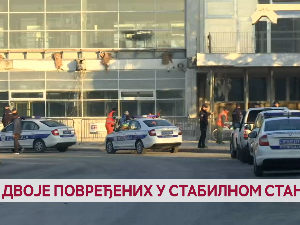 Двоје повређених у стабилном стању