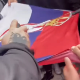 Албанци запалили српску заставу у центру Милана