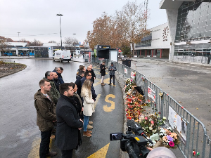 Део опозиције одао пошту настрадалима у Новом Саду 