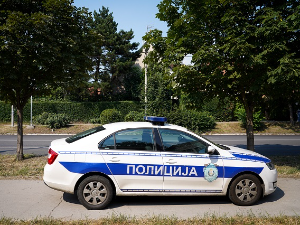 Ухапшене две особе због пљачке старијег пара на Новом Београду