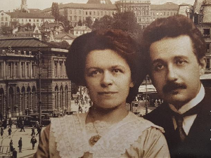 Писма Милеве и Алберта Ајнштајна долазе у Србију, Министарство културе их купило на аукцији у Лондону