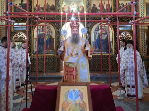 Патријарх Порфирије служио литургију у Загребу: Сви смо једни другима потребни