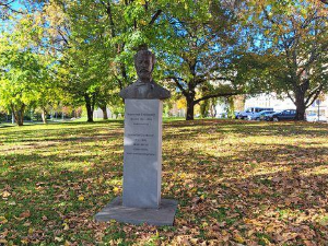 Квадратура круга: Српска варош у Будиму граду