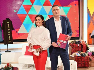 Златна вина и Искра, у монодрами