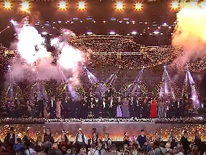 Из века у век - Весело вече, колаж