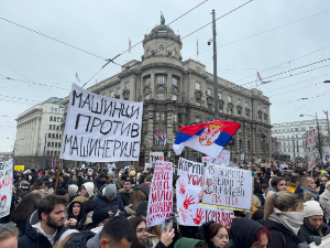 Студенти прочитали писмо упућено Загорки Доловац испред Врховног јавног тужилаштва - тужитељка их позвала на разговор