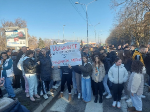 Протест у Краљеву после удеса у Доситејевој улици, грађани блокирали саобраћај