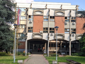 Милану Калинићу изречена мера забране приласка пошто га је партнерка пријавила због насиља