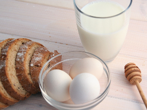 Почела сиропусна недеља – верници се припремају за Велики пост